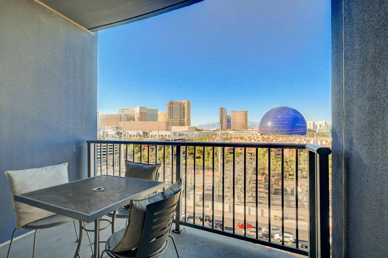 Aparthotel Modern Oasis Steps Away From The Las Vegas Strip United States